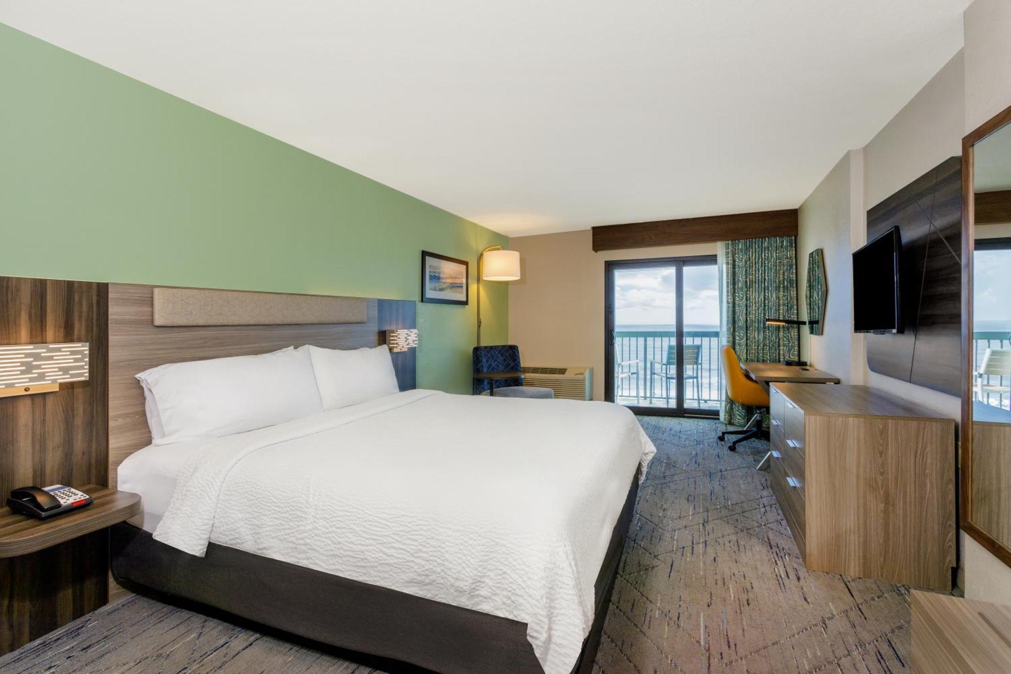 Holiday Inn Express & Suites Oceanfront Daytona Beach Shores By Ihg Exterior photo